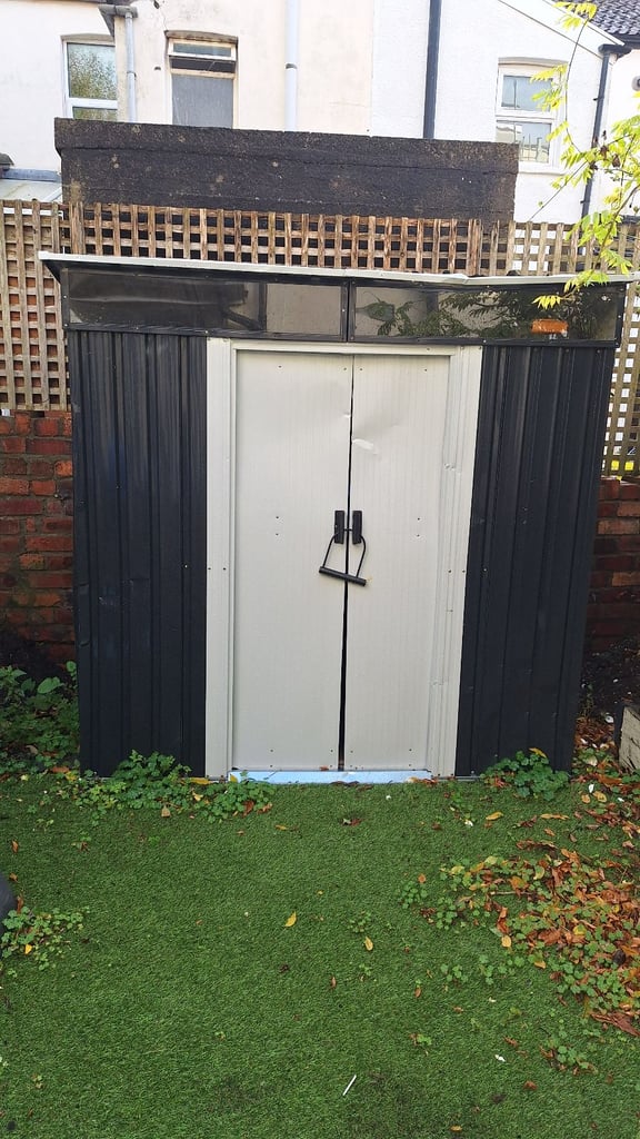 image for Sheeted metal shed