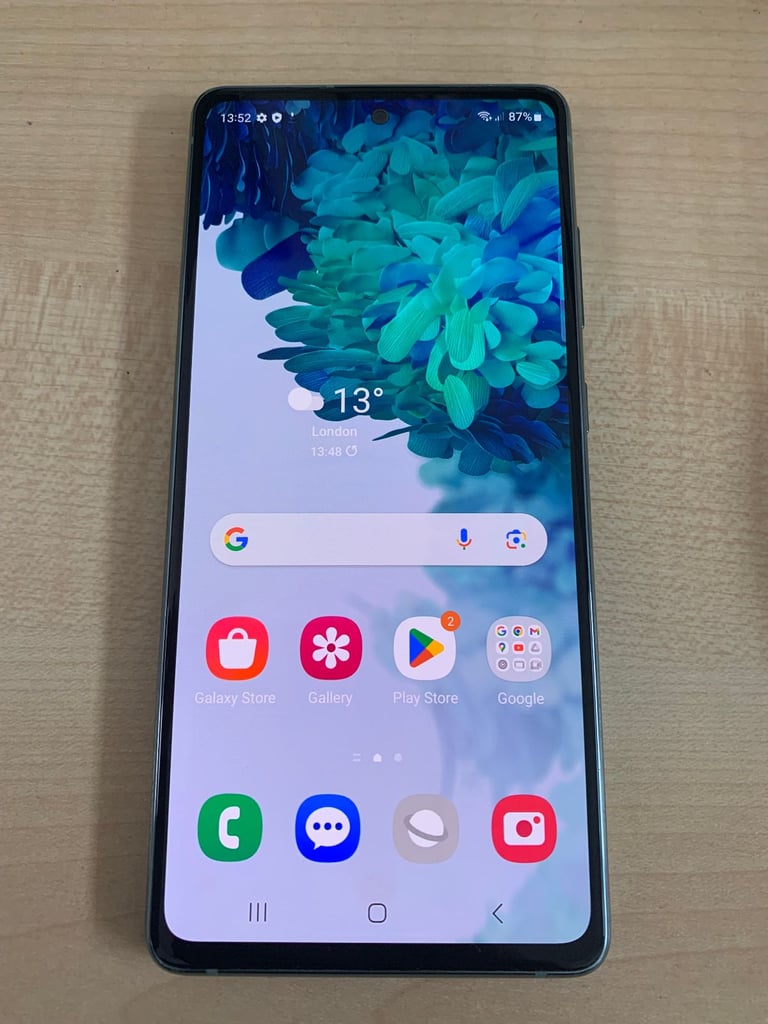 SAMSUNG GALAXY S20 128GB MINT DUAL SIM UNLOCKED - GREAT CONDITION - CAN DELIVER