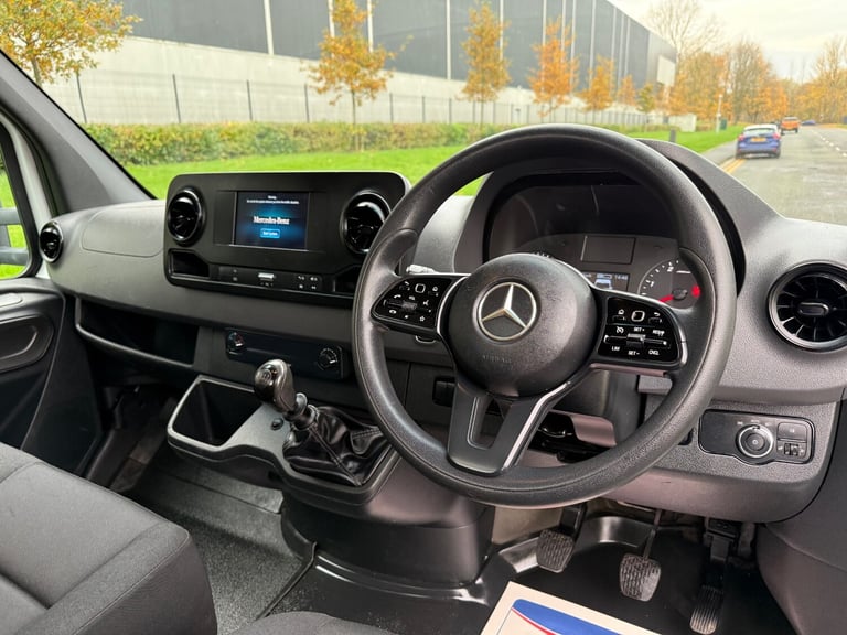 2022 Mercedes-Benz Sprinter 3.5t Progressive Chassis Cab FLATBED  CHASSIS CAB Diesel Manual