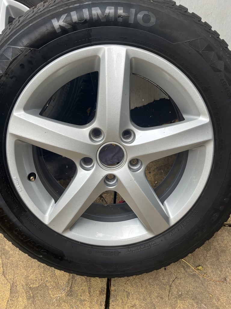 vw caddy 16in alloy  with all season tyres 