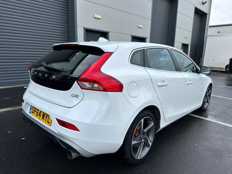 2015 Volvo V40 D2 R DESIGN Lux Nav 5dr HATCHBACK Diesel Manual