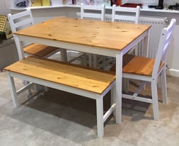 Dining table with 2 chairs and bench
