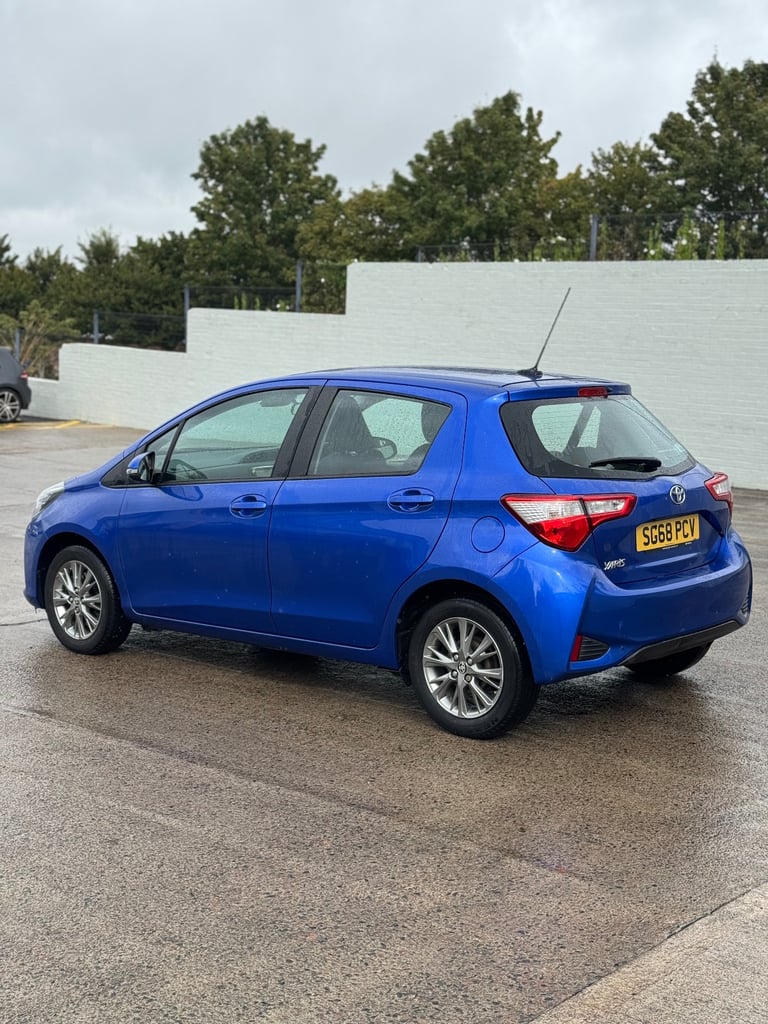 2018 Toyota Yaris icon 1.5 litre petrol manual 34,000 miles fully serviced cheap insurance 