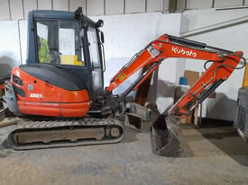 Kubota KX61-3 2.5t excavator 2014 3100h good working condition