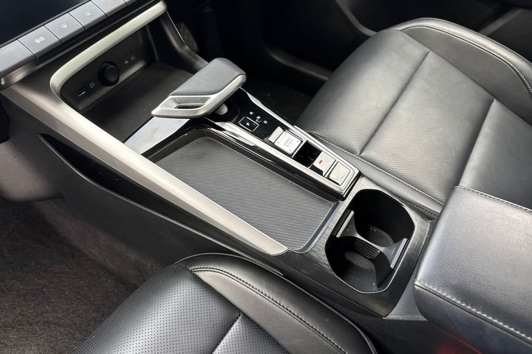 2025 MG MG ZS 106600 Hatchback Hybrid Automatic