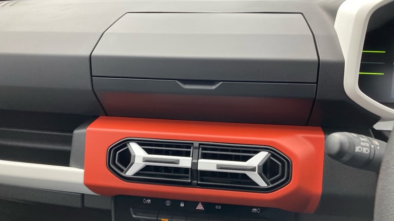 2025 Dacia Spring 27kWh Expression 65 48kW 5dr Auto Electric Hatchback Hatchback Electric Automatic