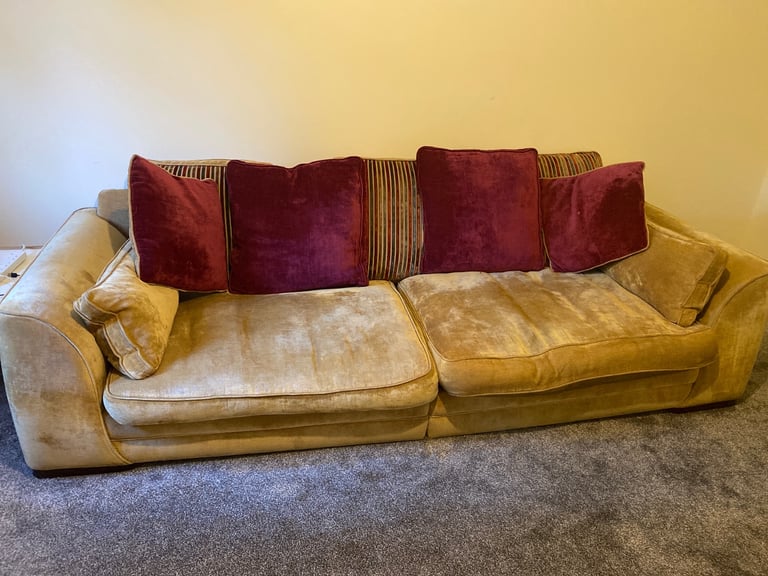 Sofa for sale 
