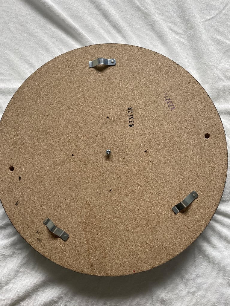 Winmau Dartboard + Gorilla Arrow Pro Stand 