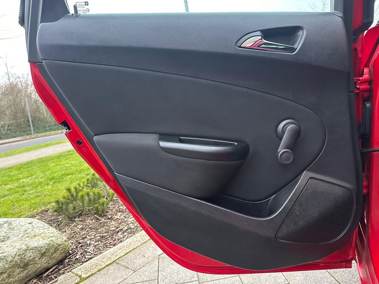 2014 Vauxhall Astra 1.6 16v SRi Auto Euro 5 5dr Petrol