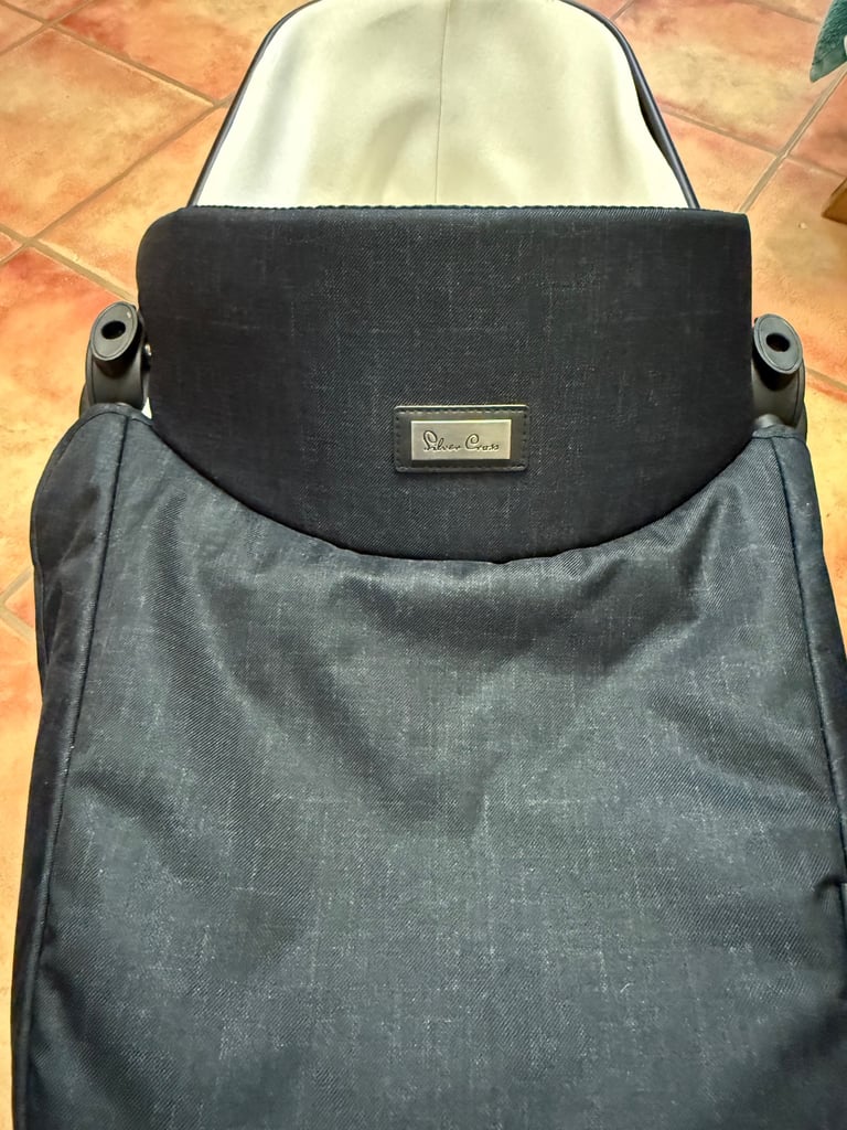 Silver cross baby carrycot