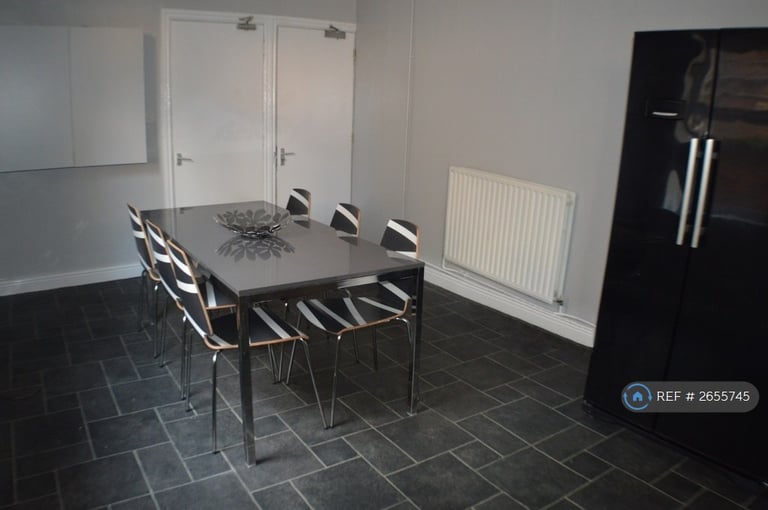 6 bedroom house in Woodborough Road, Nottingham, NG3 (6 bed) (#2655745)