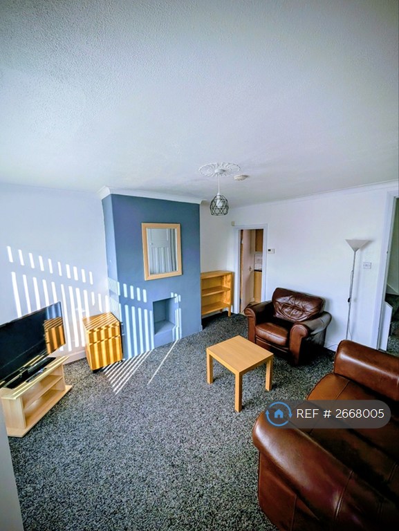 2 bedroom house in Manor Avenue, Leeds, LS6 (2 bed) (#2668005)