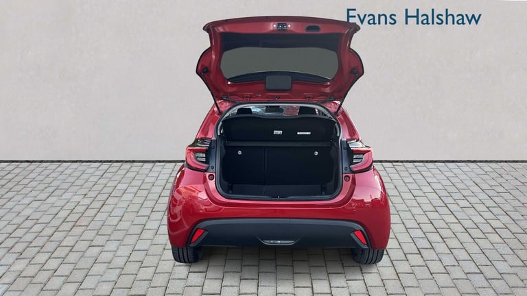 2022 Toyota Yaris 1.5 Hybrid Design 5dr CVT HATCHBACK PETROL/ELECTRIC Automatic