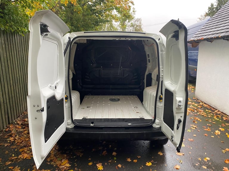 2024 Fiat Fiorino 1.3 MultiJetII Euro 6 (s/s) 5dr PANEL VAN Diesel Manual