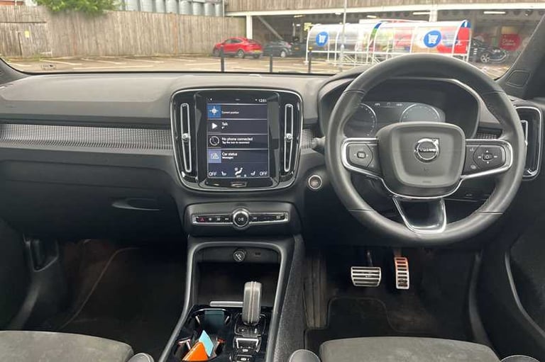 2021 Volvo XC40 2.0 B4 MHEV R-Design SUV 5dr Petrol Hybrid Auto Euro 6 (s/s) (197 ps) SUV Hybrid ...