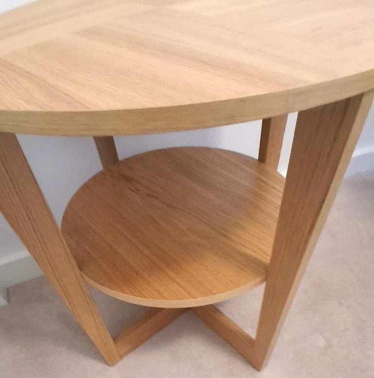 IKEA SOLID SIDE OR COFFEE TABLE / WOODEN VENEER / IN PERFECT CONDITION