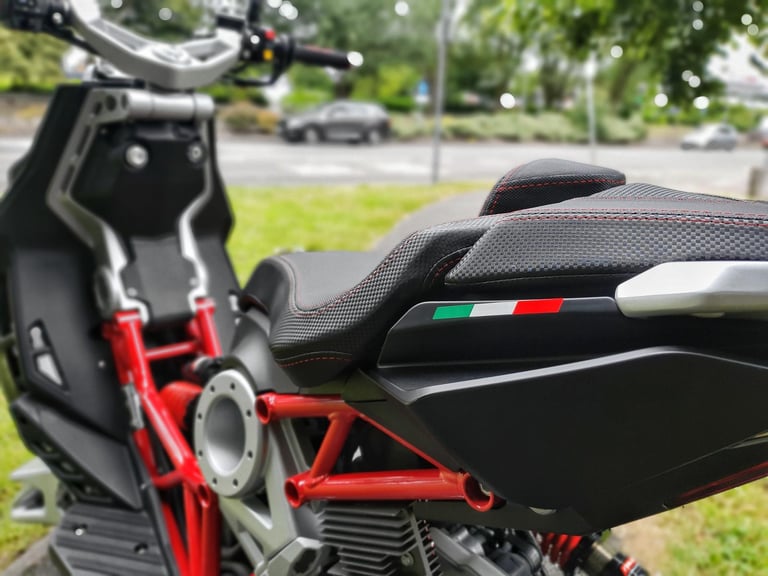 NEW 2025 Italjet Dragster 125cc Urban Sport Scooter