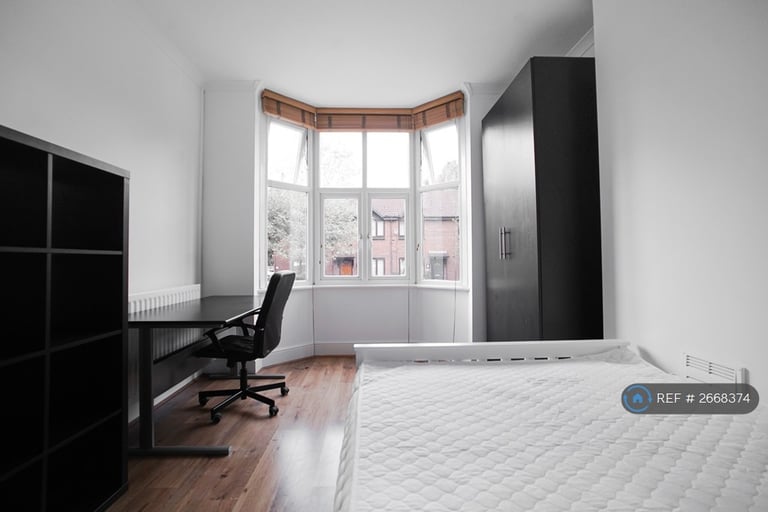 4 bedroom house in Hitchman Road, Leamington Spa, CV31 (4 bed) (#2668374)