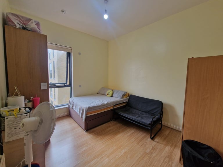 2 BED -1 BATH -1 ENSUIT OPEN PLAN DINNER | KITCHEN -FULLY FURNISHED AVAILABLE FOR A SMALL FAMILY  