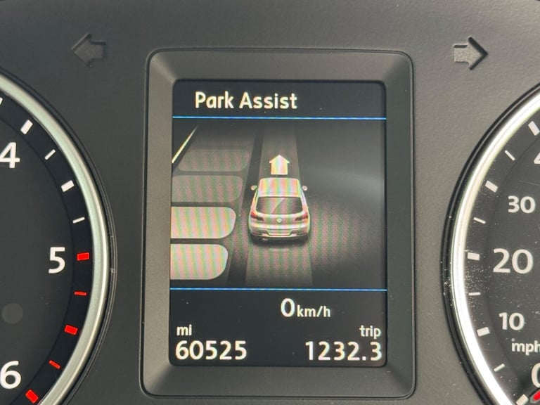 2016 Volkswagen Tiguan 2.0 TDi BlueMotion Tech Match Edition 150 5dr ESTATE DIESEL Manual