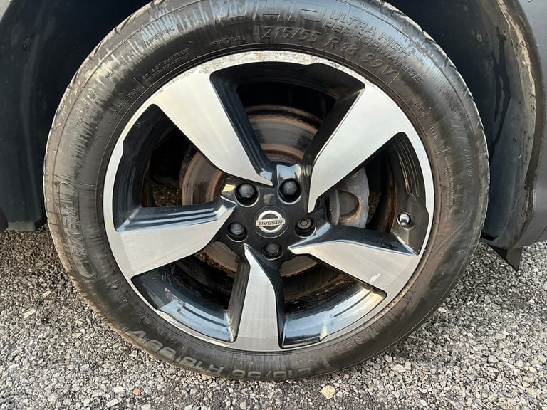 2016 Nissan Qashqai N-Connecta 1.6 DIG-T 163PS Hatchback Petrol Manual