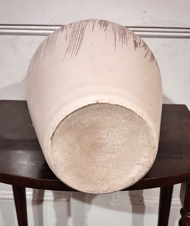 Stylish decorative ceramic vase