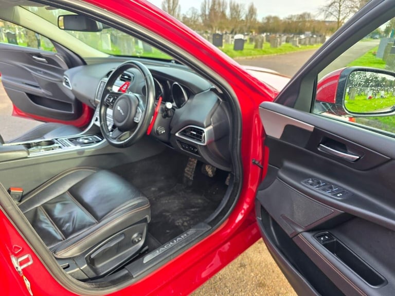 2017 Jaguar XE 2.0d Prestige Auto Euro 6 (s/s) 4dr Saloon Diesel Automatic