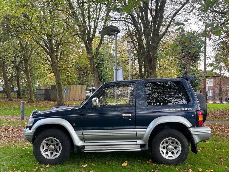 2005 Mitsubishi Pajero 2.8TD AUTOMATIC*WOW ONLY 73,302 WARRANTED LOW MILES*HPI CLEAR*CUSTOM SEATS...