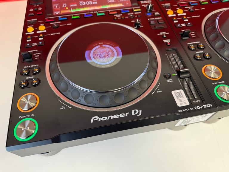 PAIR Pioneer CDJ 3000 DJ Decks MINT - Warranty - Free Delivery 
