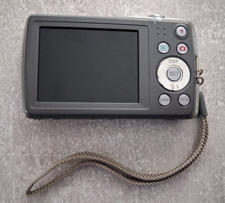 Casio Digital Camera Exilim EX-Z35 12.1MP Black C/W Case, Charger, Cards + More