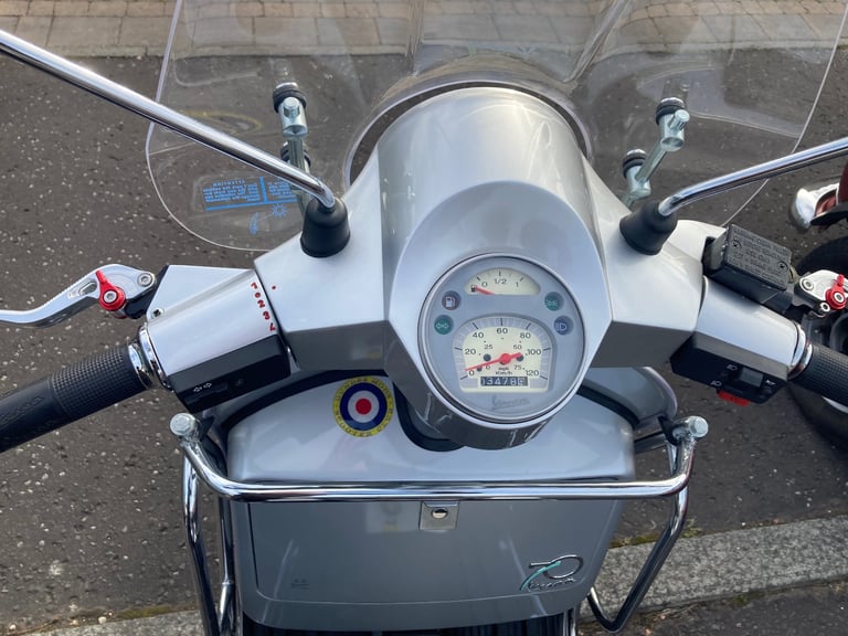 Piaggio, VESPA, 2016, 123 (cc)