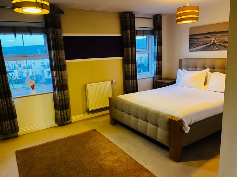 Executive Ensuite Room in Furnished House
