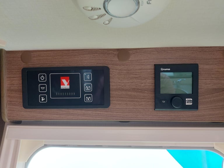 2016 Lunar Venus 460 2 Berth End Washroom Caravan