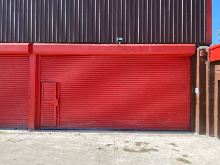 Best Unit in Rhyl for Motor Trade,  Commercial Unit to let 1,117 sq. ft. for Just £195/Week