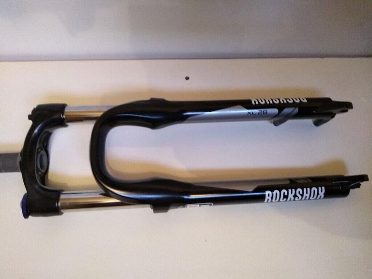 ROCK SHOX XC28 FRONT SUSPENSION FORK 26 in. **NEW ! ! * *CAN SHIP !*