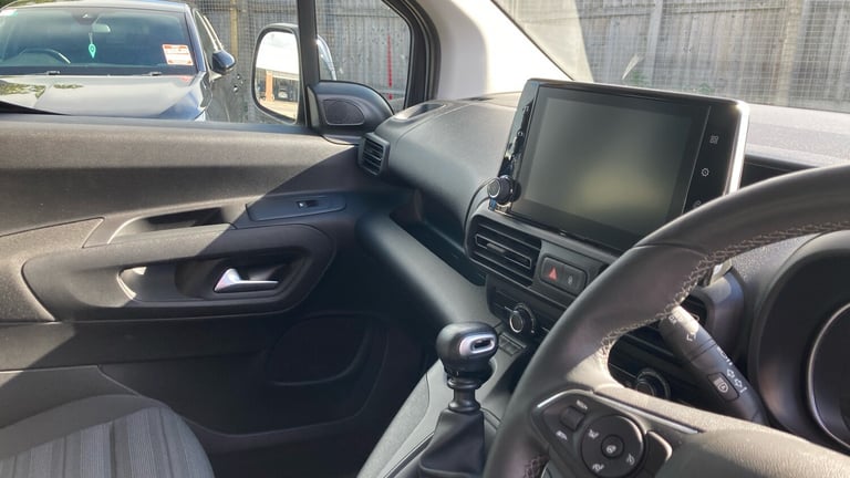 2022 Vauxhall Combo Life 1.5 Turbo D SE XL 5dr [7 seat] MPV DIESEL Manual