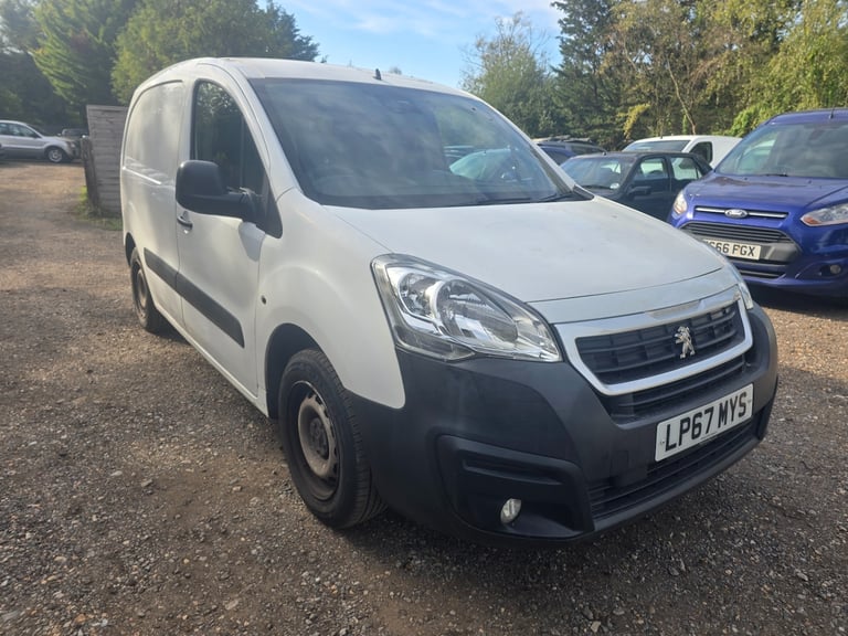 image for 2018 Peugeot Partner 625 SE 1.6 BlueHDi 75 Van PANEL VAN Diesel Manual