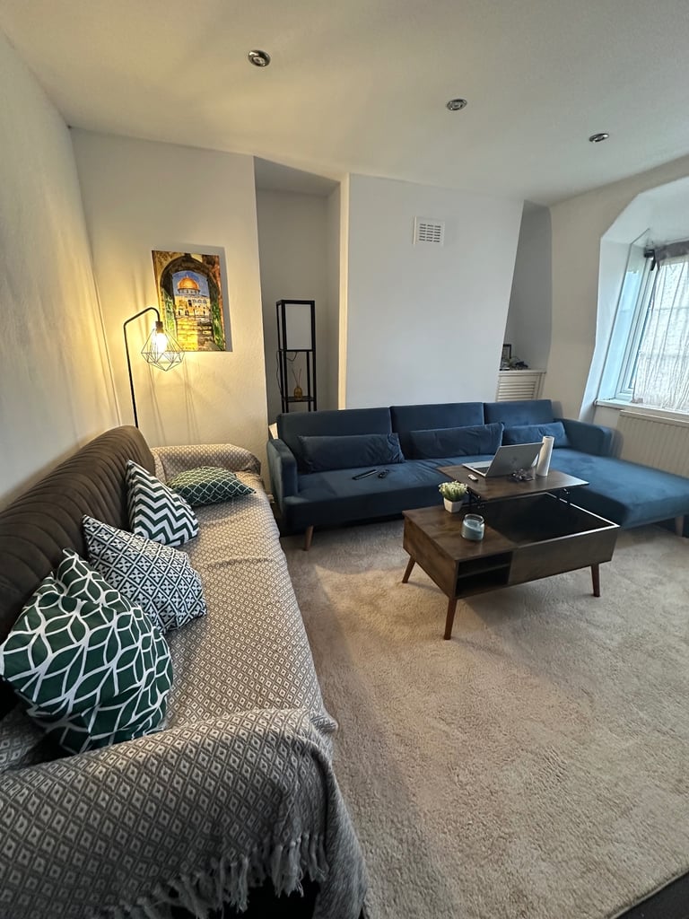 Single room to rent in Morden near underground 