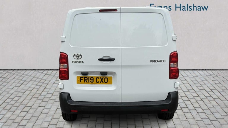  Toyota ProAce 1.5D 100 Active Van Van Diesel Manual