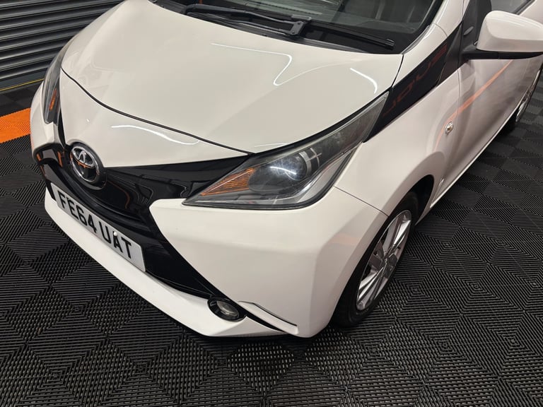 2014 Toyota AYGO 1.0 VVT-i X-Pression 5dr x-shift HATCHBACK Petrol Manual