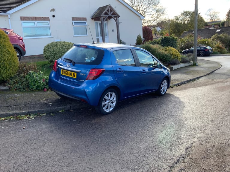 Toyota, YARIS, Hatchback, 2015