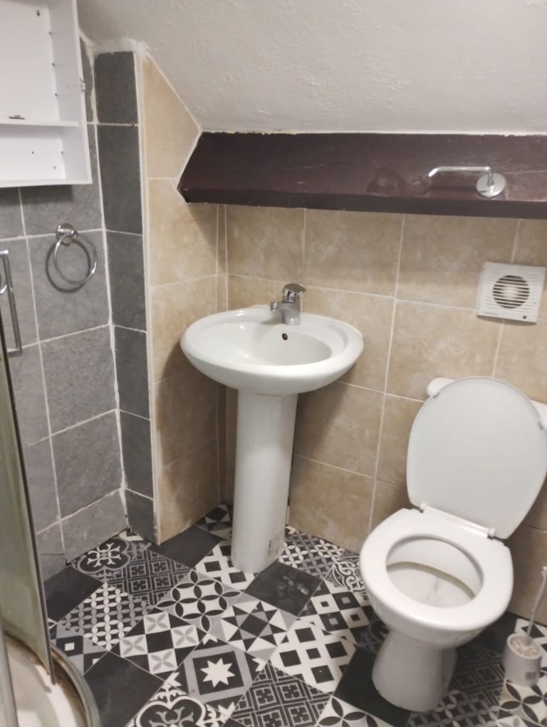 One Bed furnished flat 