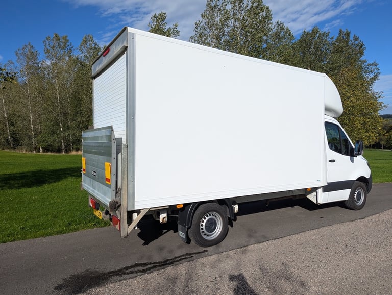  MERCEDES-BENZ SPRINTER 3.5t Progressive Luton Tail Lift