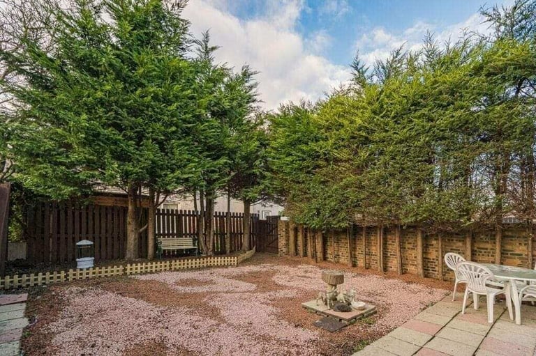 Room to rent near KING'S BUILDINGS CAMERON TOLL LIBERTON 