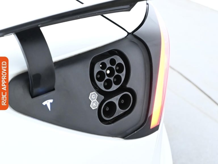 2021 Tesla Model 3 Standard Range Plus Saloon 4dr Electric Auto RWD (241 bhp) Saloon ELECTRIC Aut...