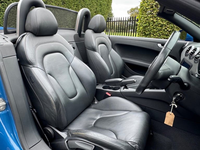 GORGEOUS AUDI TT 1.8 TFSI MANUAL CONVERTIBLE, WOW 57k GENUINE MILES, HPI CLEAR !