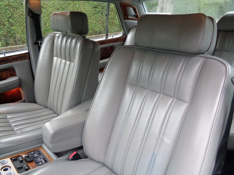 2000 Rolls-Royce Silver Spur III 4dr Auto SALOON Petrol Automatic