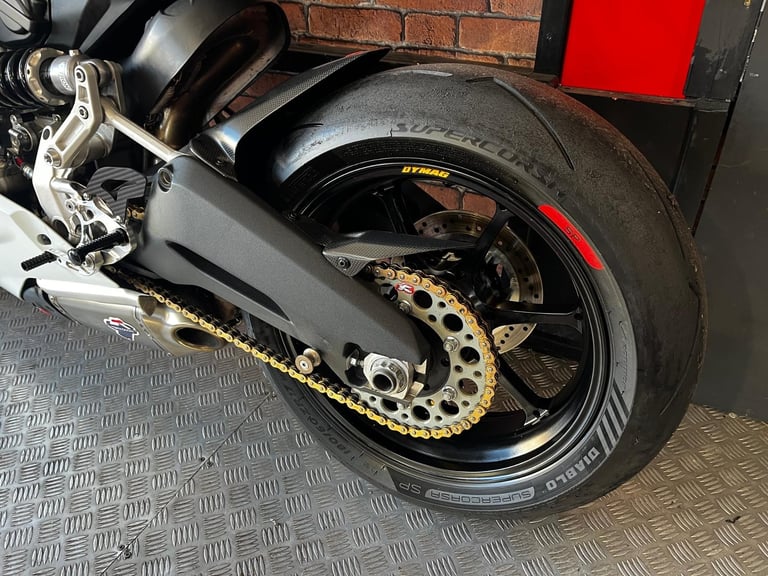 2014 Ducati 899 Panigale dynamag wheels nitron suspension 