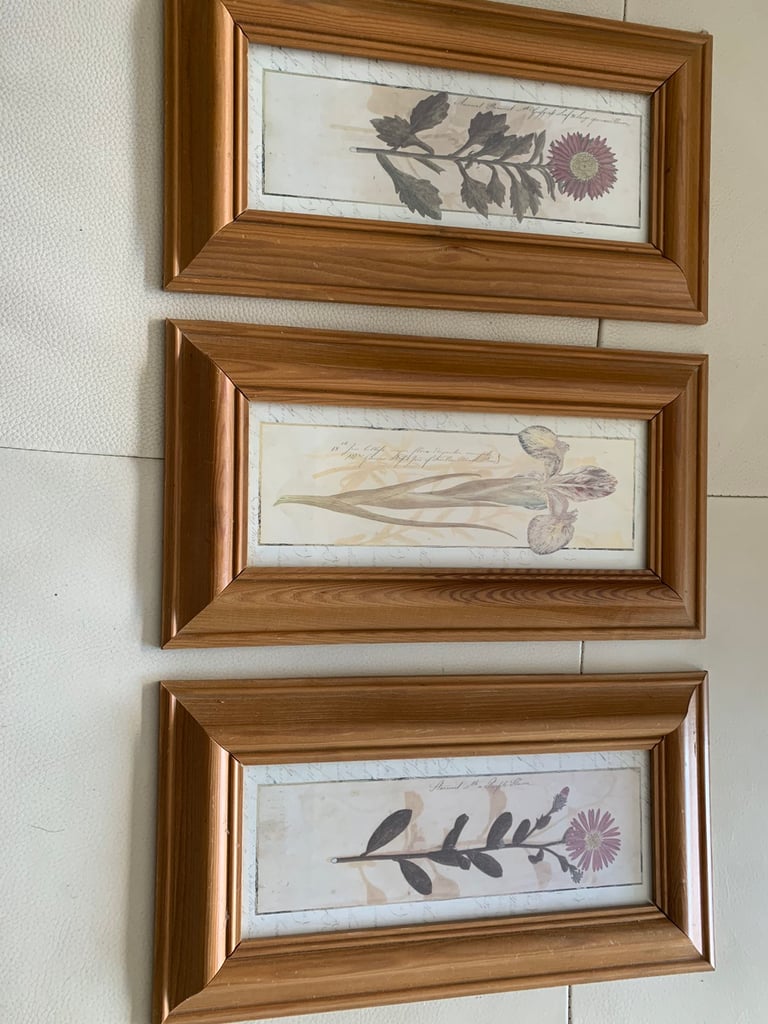 X 5 beautiful painting ..2 of them r hand made. 
