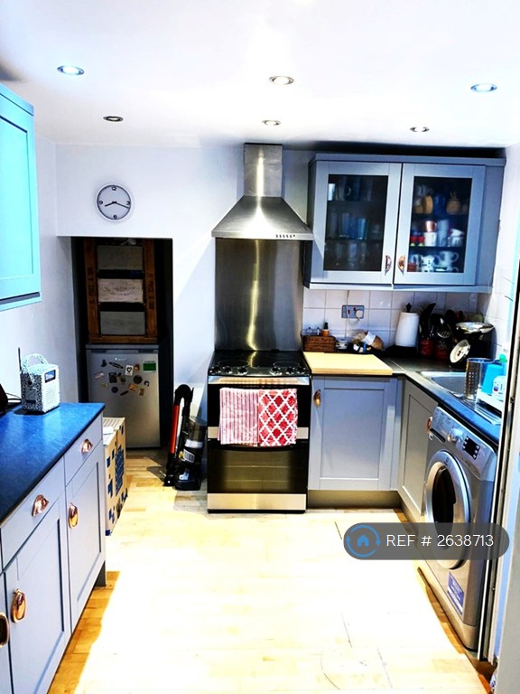 2 bedroom house in Shaftesbury Avenue, Folkestone, CT19 (2 bed) (#2638713)